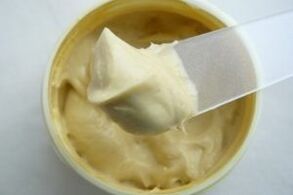 Home ointment to treat osteochondrosis